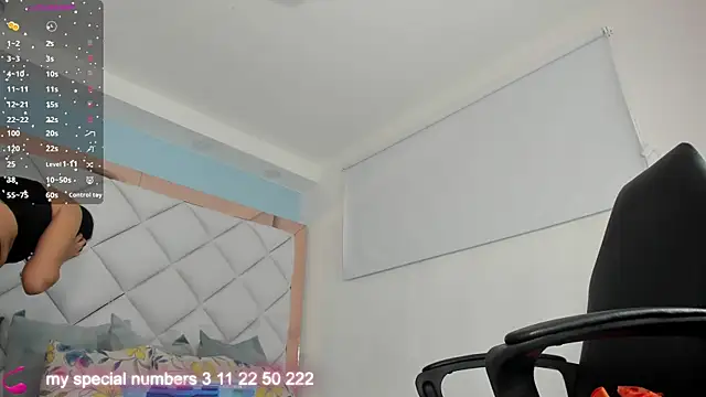 molly gomezz online show from October 25, 2025, 1:51 pm