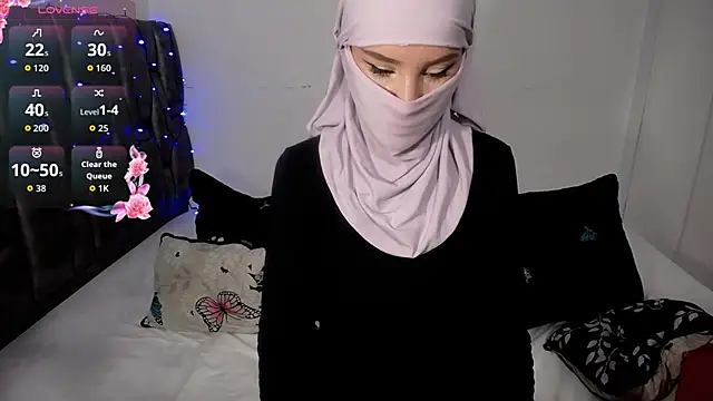 Snapshot of __Nahia chatting on October 27, 2025, 1:48 pm Nahia online show from October 27, 2025, 1:48 pm