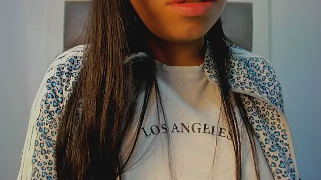 Mia lopez   online show from September 9, 2025, 1:10 pm