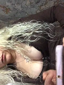 AlevNaz online show from February 2, 2026, 9:35 pm