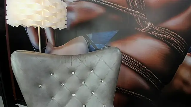 miss   taylor online show from November 15, 2025, 6:04 pm