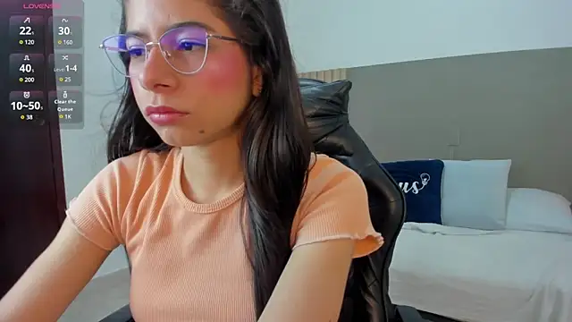 carlina 15 online show from February 27, 2026, 12:27 pm