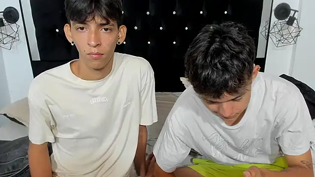 Sebas cat online show from November 16, 2025, 10:48 pm