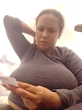 Snapshot of You-sexy-starr chatting on October 11, 2025, 4:27 pm You-sexy-starr online show from October 11, 2025, 4:27 pm