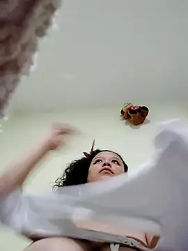 Snapshot of You-sexy-starr chatting on October 14, 2025, 11:27 pm You-sexy-starr online show from October 14, 2025, 11:27 pm