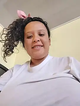 You-sexy-starr online show from November 7, 2025, 3:01 pm