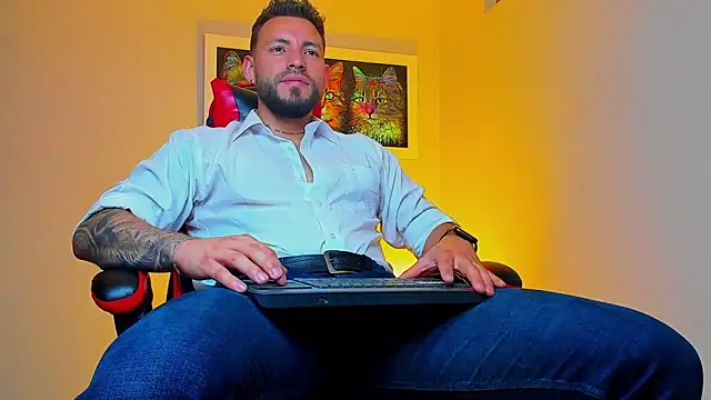 Snapshot of DIMITRI_MASTEER chatting on October 7, 2025, 9:45 pm DIMITRI MASTEER online show from October 7, 2025, 9:45 pm