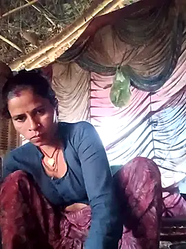 Snapshot of Suhani_sharma1 chatting on October 5, 2025, 1:37 am Suhani sharma1 online show from October 5, 2025, 1:37 am