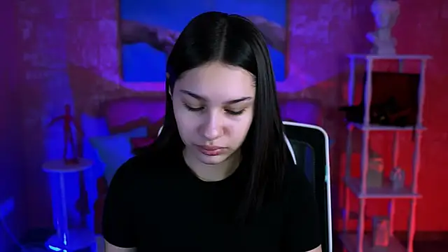 KimClarks  online show from October 9, 2025, 6:22 am