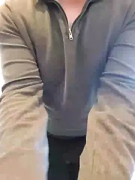 Bimbo Boi online show from September 16, 2025, 8:04 am