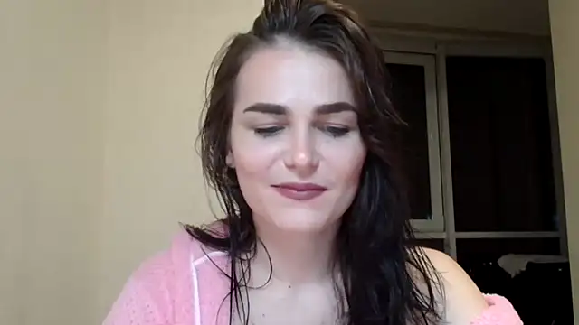 Silviaa a online show from November 20, 2025, 8:30 pm