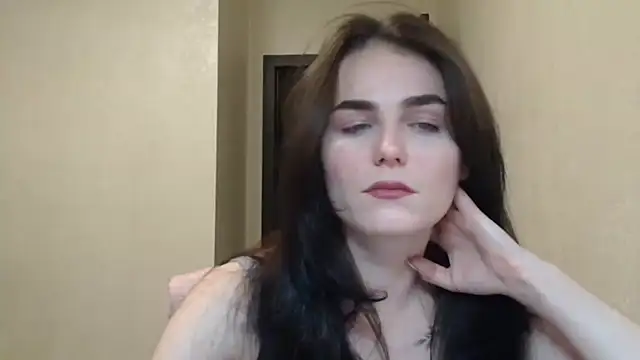 Silviaa a online show from February 23, 2026, 8:06 pm