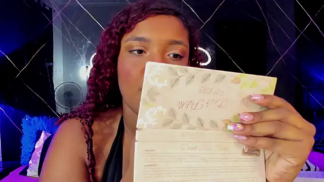 Snapshot of Alaia_Gutierrez chatting on October 8, 2025, 9:01 pm Alaia Gutierrez online show from October 8, 2025, 9:01 pm