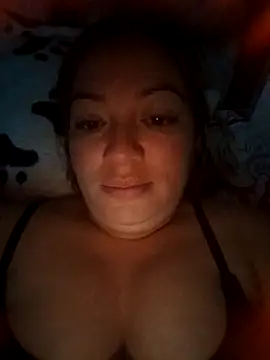 Gatuela72 online show from September 9, 2025, 3:28 am