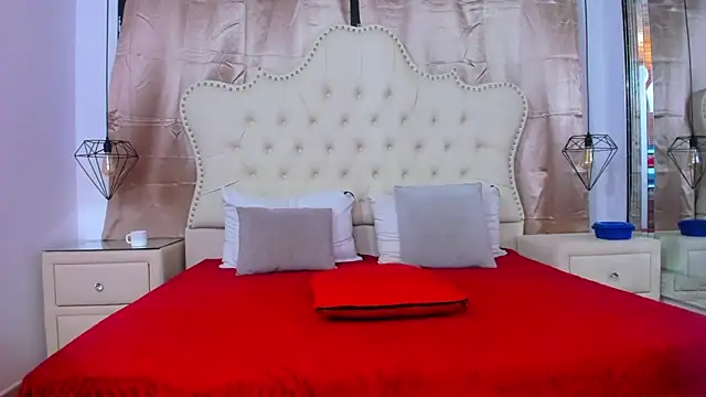 KailinANDrihky online show from November 11, 2025, 7:19 am