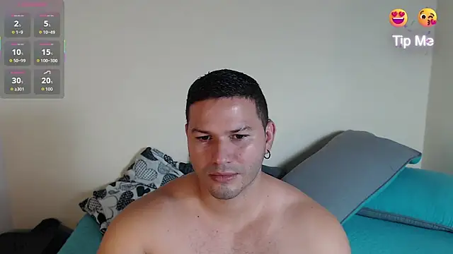 Snapshot of Tim_mz01 chatting on October 7, 2025, 7:11 pm Tim mz01 online show from October 7, 2025, 7:11 pm