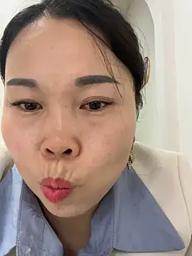 xlj4523 online show from October 31, 2025, 7:42 am