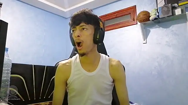 Dark DesireX online show from October 6, 2025, 2:47 pm