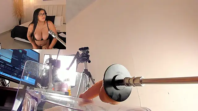 jessica montez05 online show from March 21, 2026, 6:22 pm