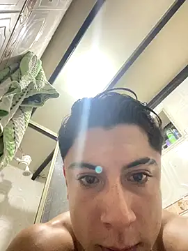 Snapshot of MR_MUSCLE chatting on September 23, 2025, 10:18 am MR MUSCLE online show from September 23, 2025, 10:18 am