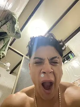 Snapshot of MR_MUSCLE chatting on October 4, 2025, 10:13 am MR MUSCLE online show from October 4, 2025, 10:13 am