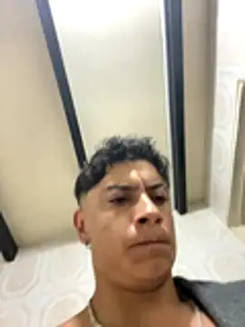 Snapshot of MR_MUSCLE chatting on October 25, 2025, 10:12 am MR MUSCLE online show from October 25, 2025, 10:12 am