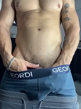 MR MUSCLE online show from December 20, 2025, 12:45 pm