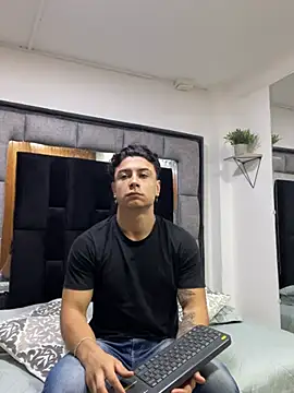 MR MUSCLE online show from February 4, 2026, 12:11 pm