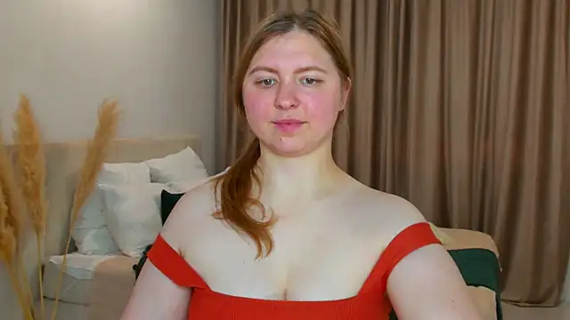 la  fleur online show from September 25, 2025, 6:17 am