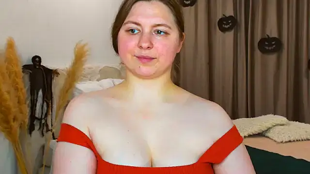 la  fleur online show from October 28, 2025, 8:00 pm