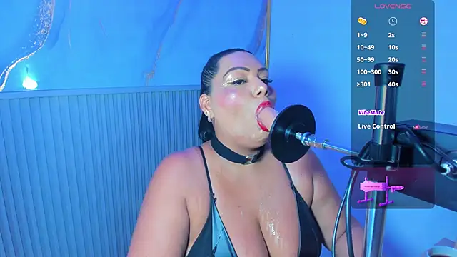 Snapshot of bigboobs_violeta chatting on October 10, 2025, 7:35 pm bigboobs violeta online show from October 10, 2025, 7:35 pm