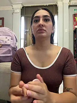 JasmineRhodes online show from June 13, 2026, 12:36 pm