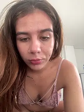 AllieYourGirl online show from November 2, 2025, 4:31 pm