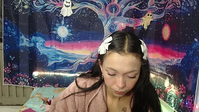 Zafira Mayeers online show from October 24, 2025, 4:09 am