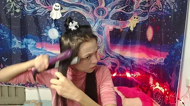 Zafira Mayeers online show from October 27, 2025, 2:48 am