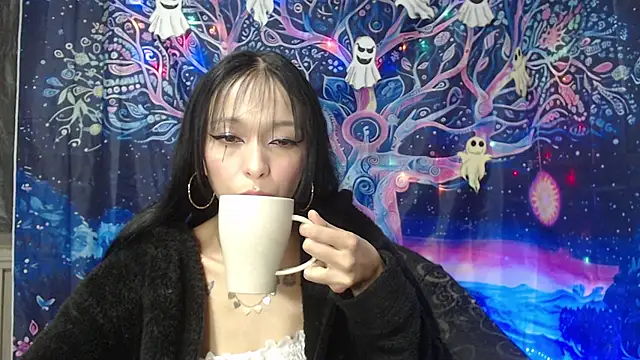 Zafira Mayeers online show from November 2, 2025, 7:00 am