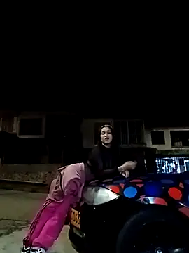 Snapshot of Arii_collins1 chatting on October 8, 2025, 3:59 am Arii collins1 online show from October 8, 2025, 3:59 am