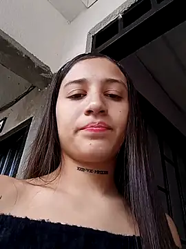 Snapshot of Arii_collins1 chatting on October 13, 2025, 5:02 pm Arii collins1 online show from October 13, 2025, 5:02 pm