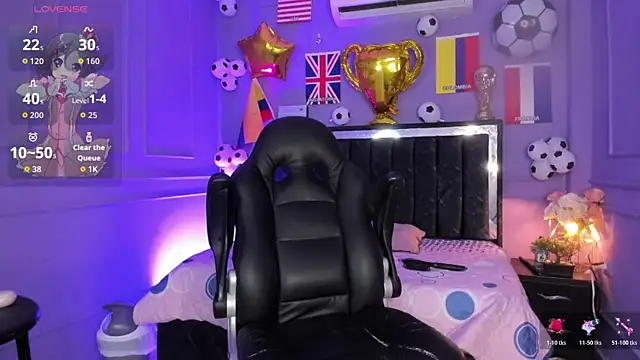 SwettRenata  online show from July 4, 2026, 12:55 pm