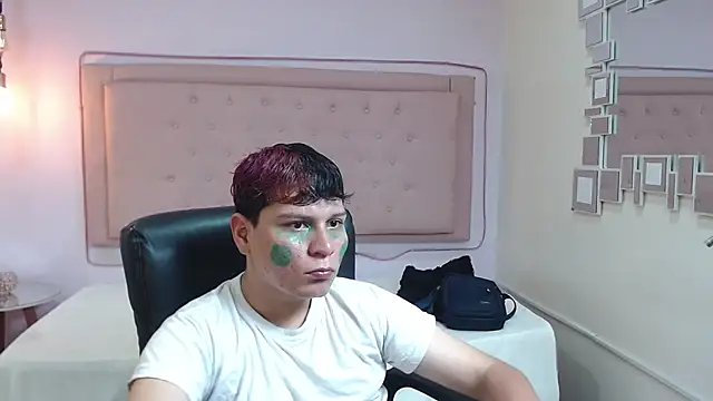 dondanys online show from September 11, 2025, 7:36 pm