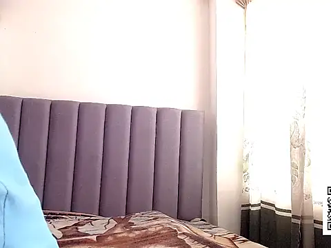 saara johnson496 online show from January 13, 2026, 2:22 pm