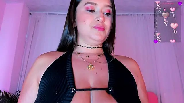 Snapshot of Maddy__bigboobs chatting on October 22, 2025, 1:17 am Maddy  bigboobs online show from October 22, 2025, 1:17 am