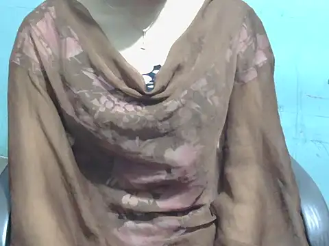 Snapshot of lovely_soniya chatting on September 22, 2025, 5:42 am lovely soniya online show from September 22, 2025, 5:42 am