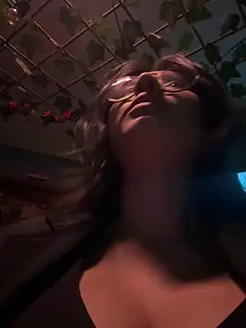 Snapshot of Michelle_Zoe chatting on October 12, 2025, 12:31 am Michelle Zoe online show from October 12, 2025, 12:31 am