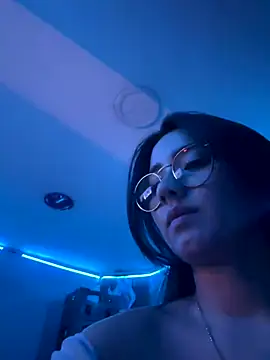 Snapshot of Michelle_Zoe chatting on October 13, 2025, 11:05 pm Michelle Zoe online show from October 13, 2025, 11:05 pm