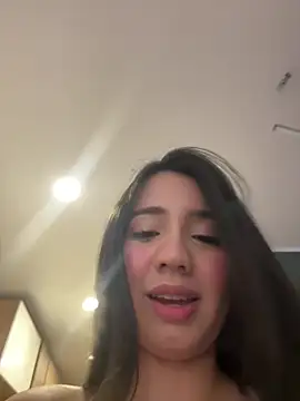 Snapshot of Michelle_Zoe chatting on October 17, 2025, 5:21 am Michelle Zoe online show from October 17, 2025, 5:21 am