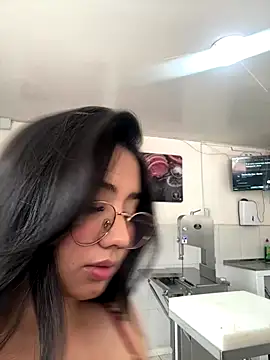 Snapshot of Michelle_Zoe chatting on October 21, 2025, 4:19 pm Michelle Zoe online show from October 21, 2025, 4:19 pm