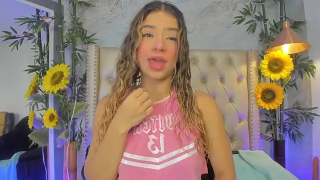 LittleeJaz online show from December 16, 2025, 3:33 am