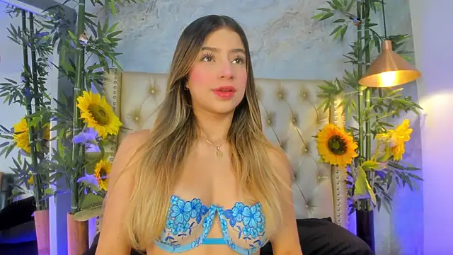 LittleeJaz online show from February 7, 2026, 4:05 am