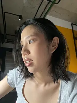 Asian Lyyyy online show from September 16, 2025, 1:12 pm
